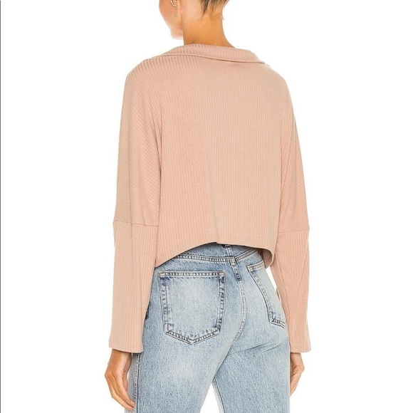 NWT LNA REVOLVE CROPPED CAPE TOP IN NUDE - M - Picture 7 of 12